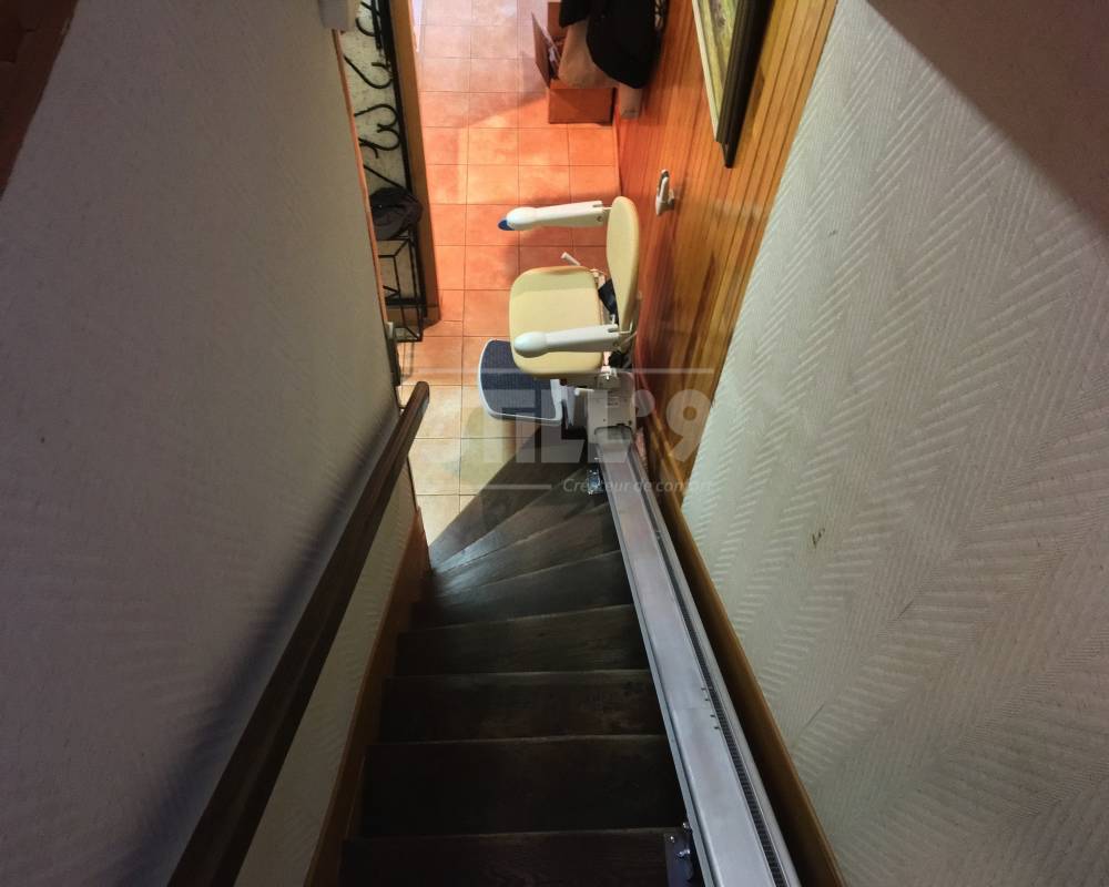 Monte-escalier droit à Versailles 78