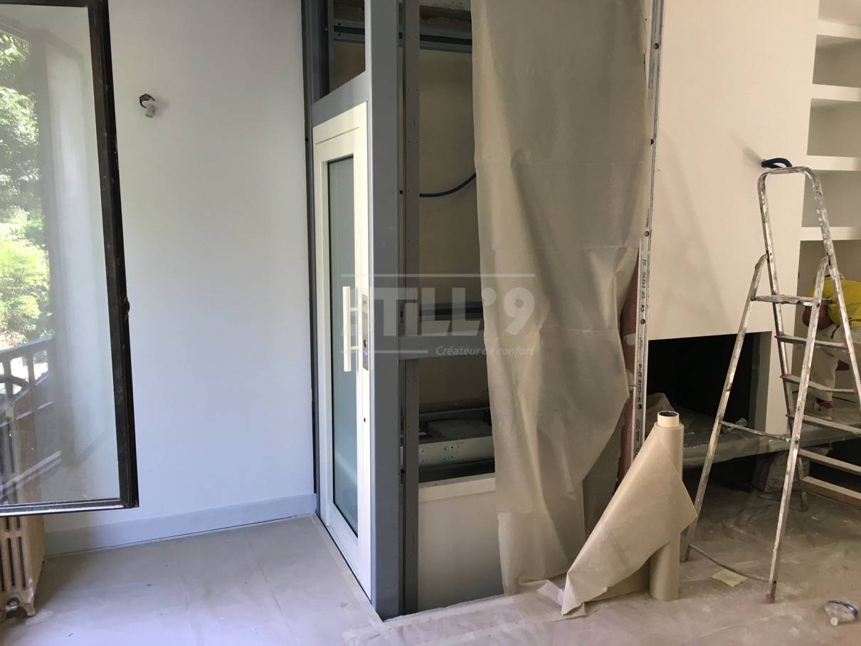 Faire installer un élévateur privatif intérieur dans les environs de Paris 75