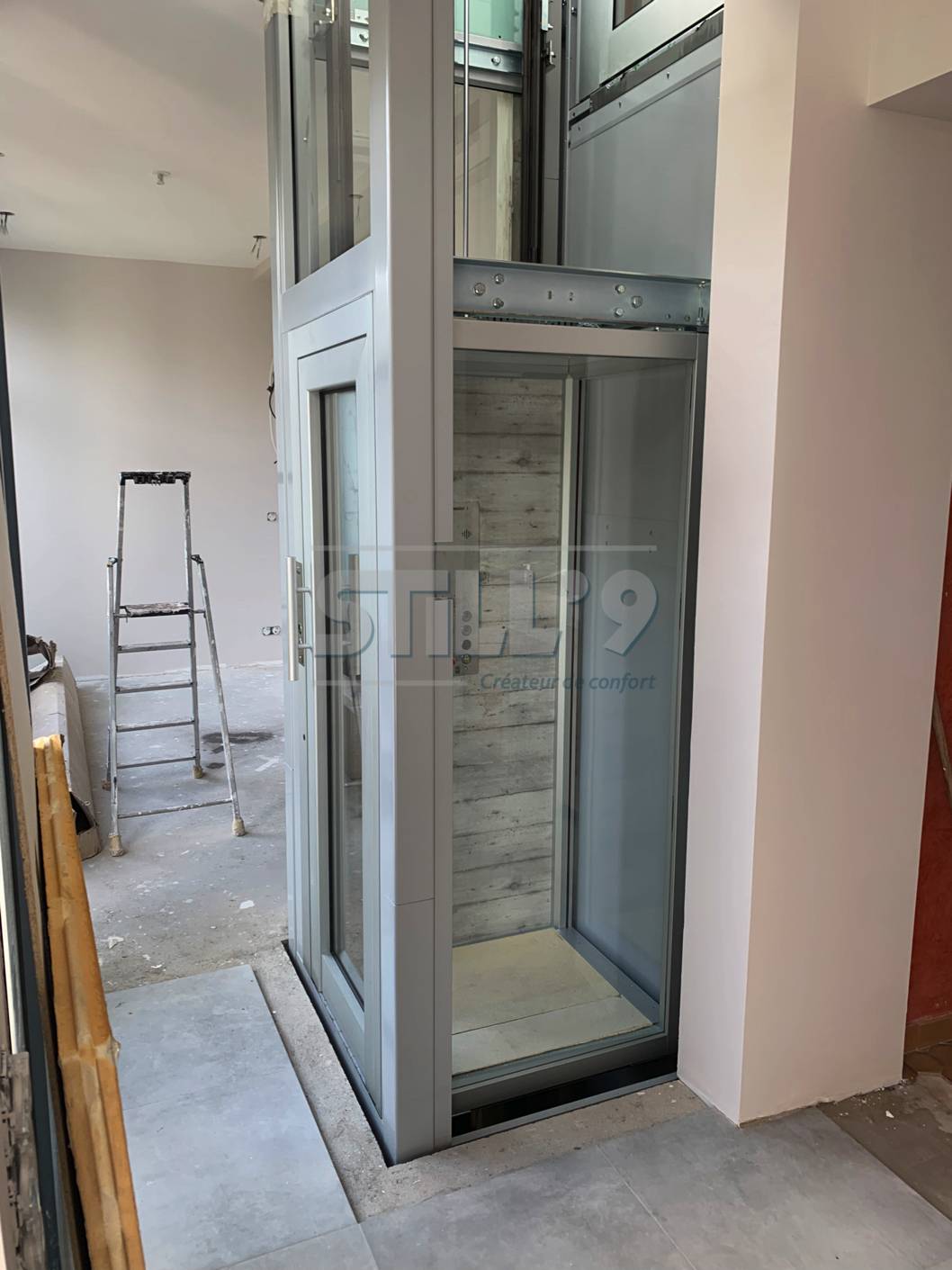 Implantation d'un ascenseur élévateur à l'extérieur de l'habitation à Antony 92