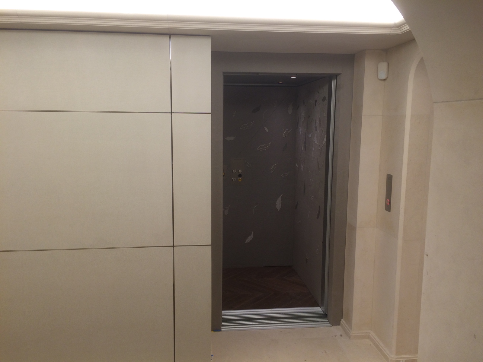 Réalisation d'un ascenseur élévateur pour handicapés à Paris