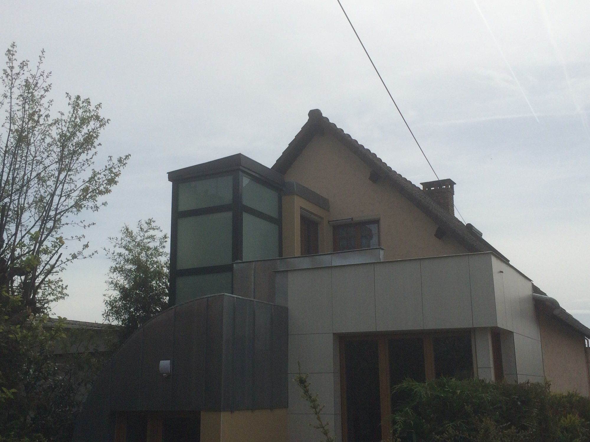 Distributeur d'élévateur extérieur pour handicapés pas très loin de Rosny-sous-Bois 93