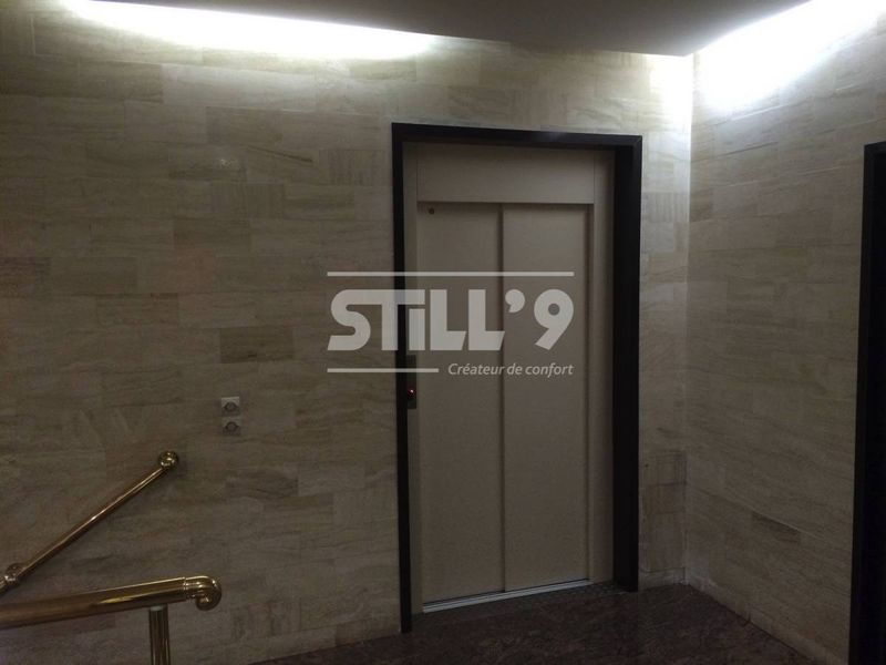 Comment équiper un ascenseur Domuslift modèle Standard dans un bâtiment public à Goussainville 95