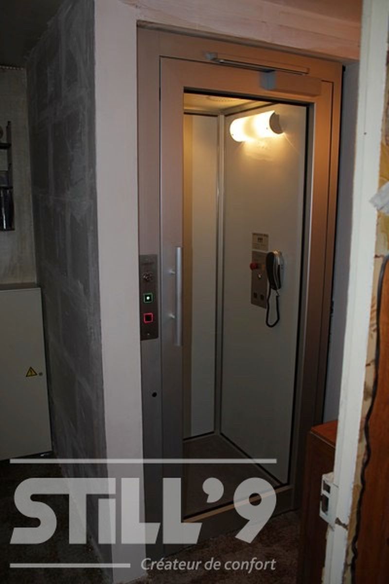 Agencer un petit monte charge intérieur à Saint Pierre du Perray 91