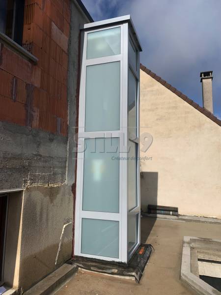 Placer un ascenseur élévateur à l'extérieur de la maison vers Antony 