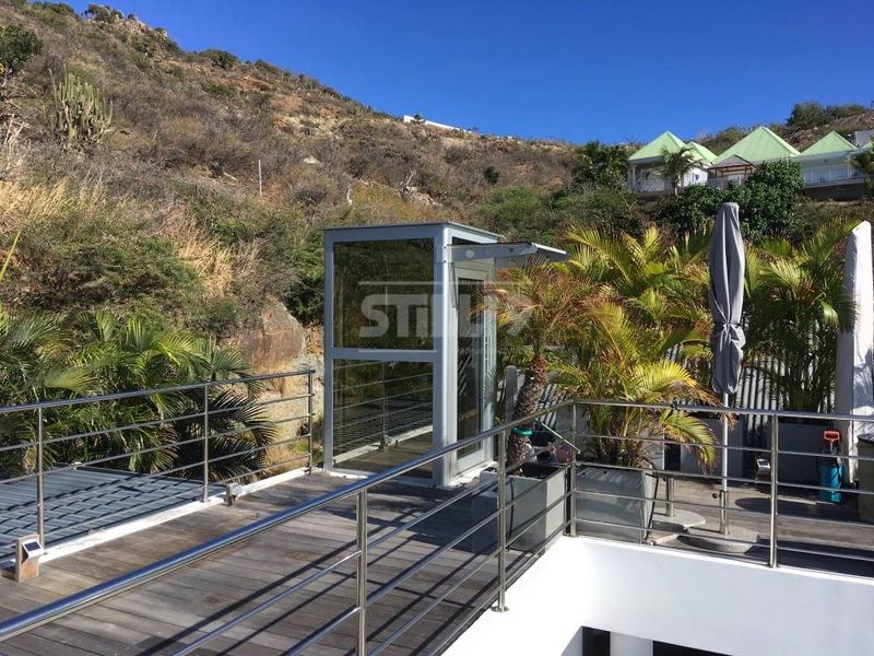 Faire installer un élévateur ascenseur privatif extérieur à Saint Barthélémy