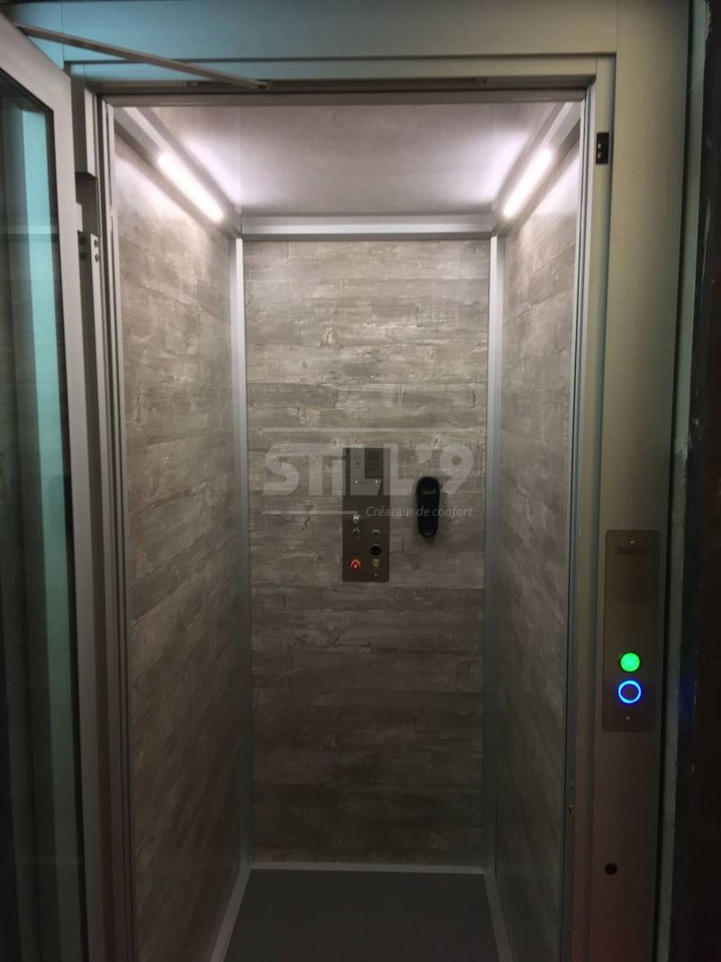 Utilisation d'un ascenseur élévateur intérieur dans pavillon dans l'Oise 60