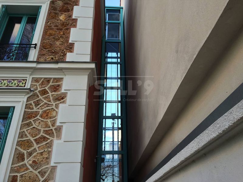 Implanter un élévateur entre deux bâtiments à Champigny sur Marne 94