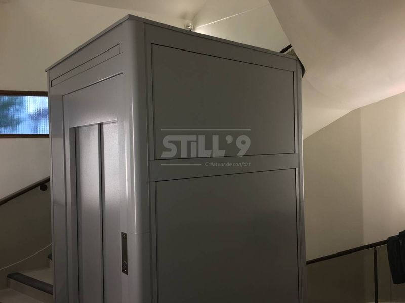 Livraison d'un ascenseur dans une église à proximité de Colombes 92