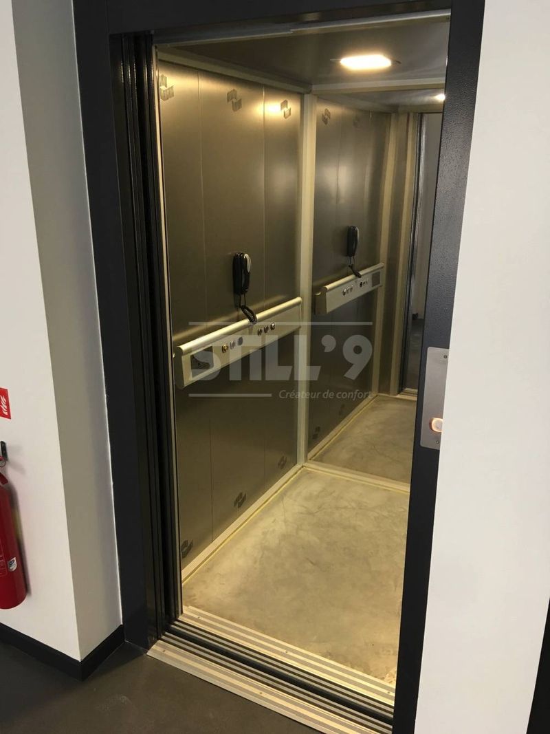 Aménager un élévateur pour handicapés dans une société vers Pierrelaye 95