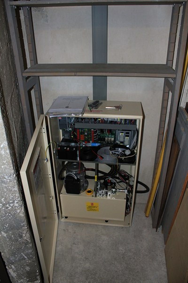 Vente d'ascenseur hydraulique proche de Paris 75.