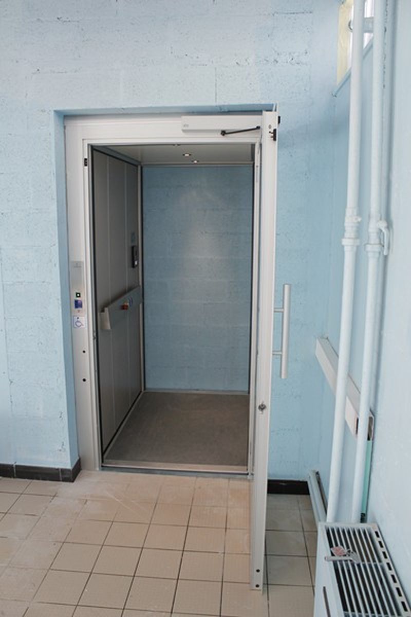 Elévateur pour personne à mobilité réduite à Franconville 95