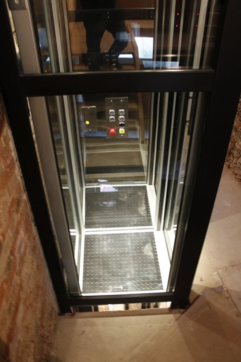 Ascenseur résidentiel sur quatres niveaux à proximité de Sceaux 92