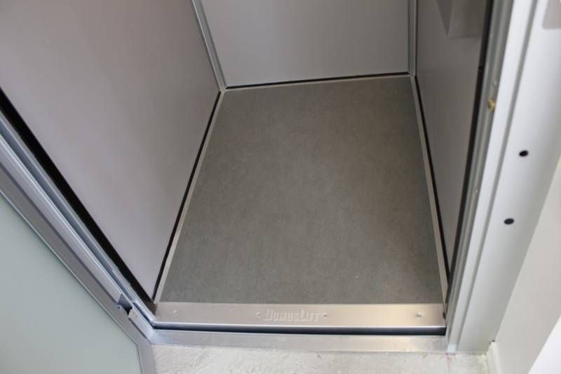 Monte charge handicapé vers Le Thillay 95