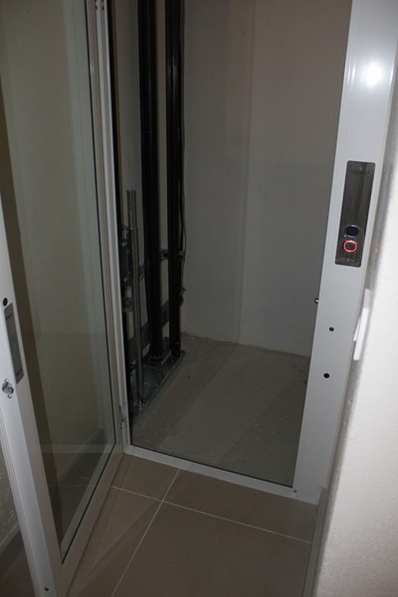 Mini ascenseur intérieur de maison en région parisienne