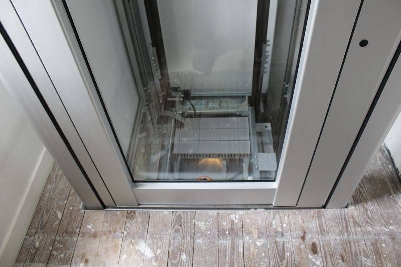 Poser un monte charge élévateur vitré à Gif sur Yvette 91