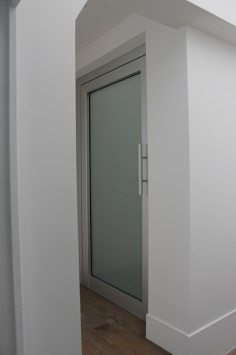 Disposer un élévateur monte personne en gaine maçonnée à proximité de Paris 75