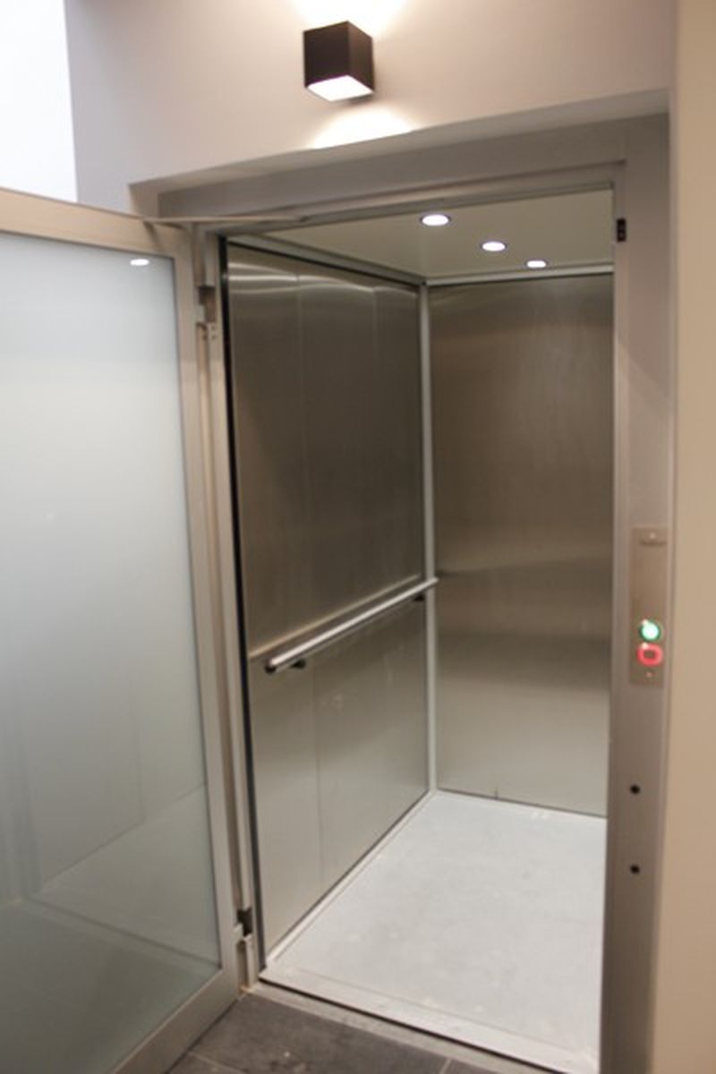 Distributeur de monte charge privatif intérieur vers Paris 75