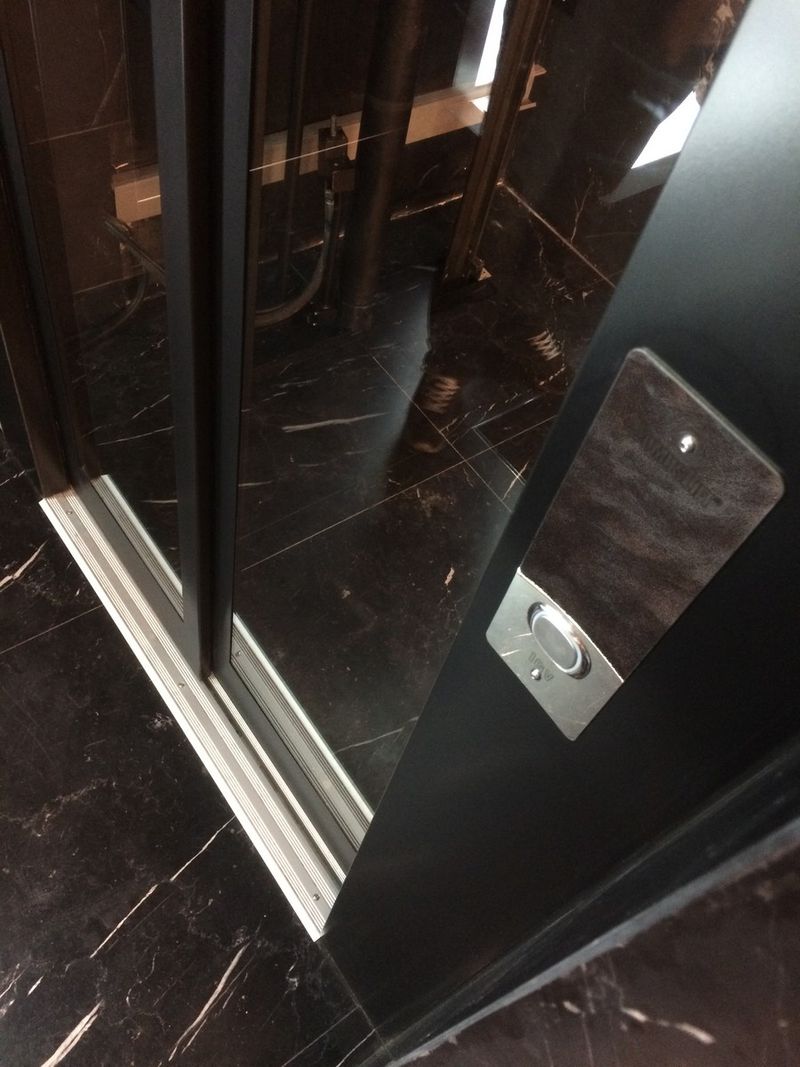 Installation d'un ascenseur erp pmr à Paris