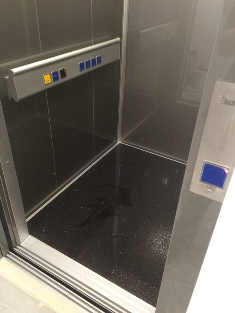 Livraison d'un monte charge pmr proche des Yvelines