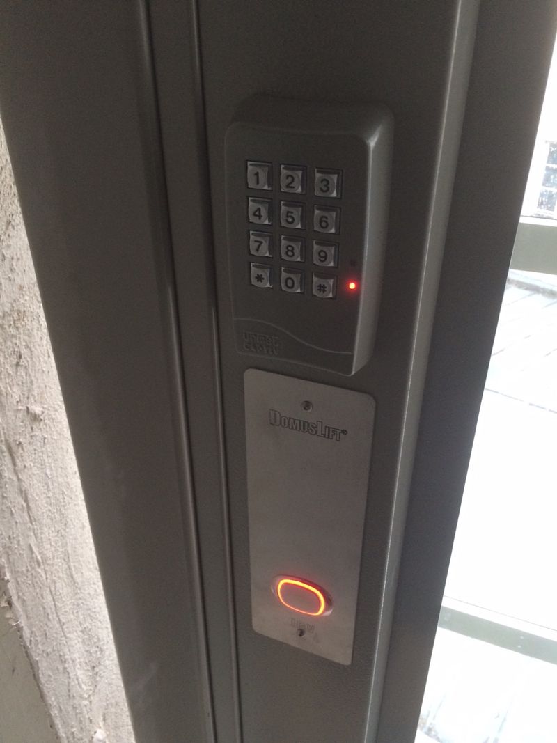 Livraison d'un ascenseur extérieur à côté de Paris