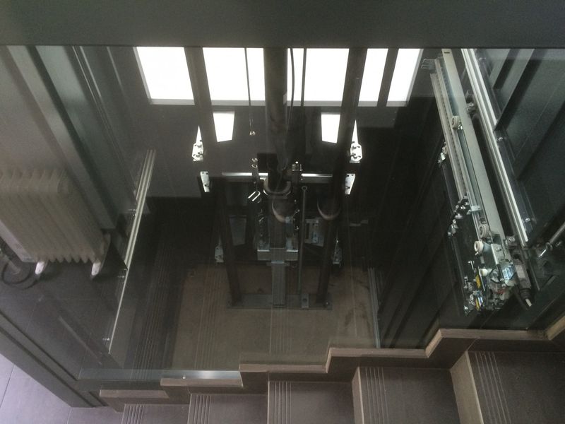 Pose d'un élévateur privé intérieur et extérieur dans le département de la Seine-Saint-Denis 93