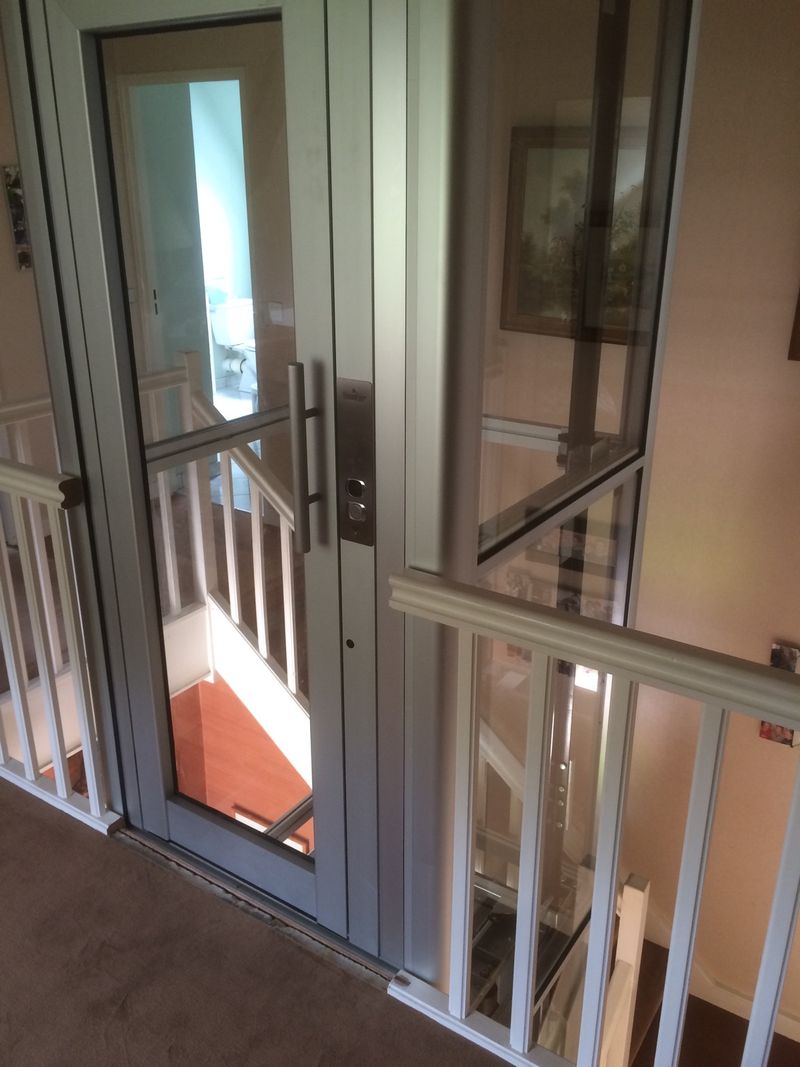 Installation d'un ascenseur vitré autour de Bures-sur-Yvette 91