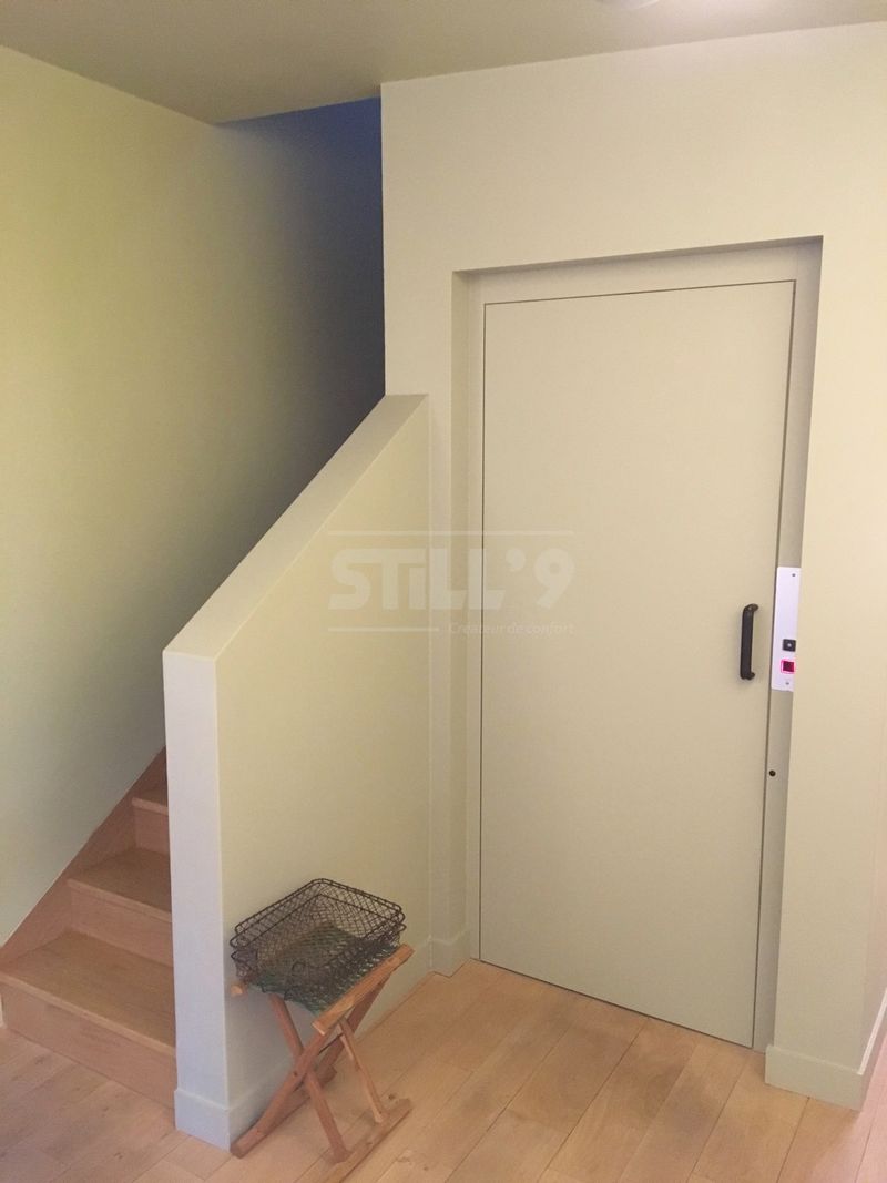 Utilisation d'un ascenseur privé intérieur dans les environs de Paris 75