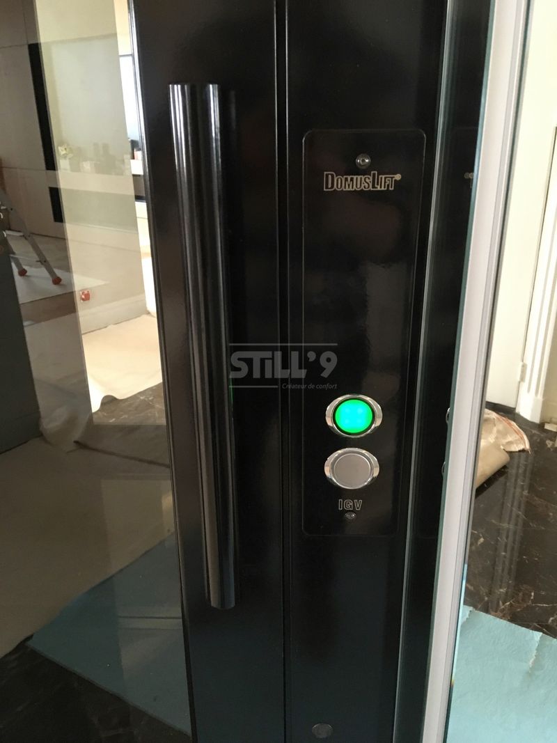 Ascenseur intérieur près de Paris 75